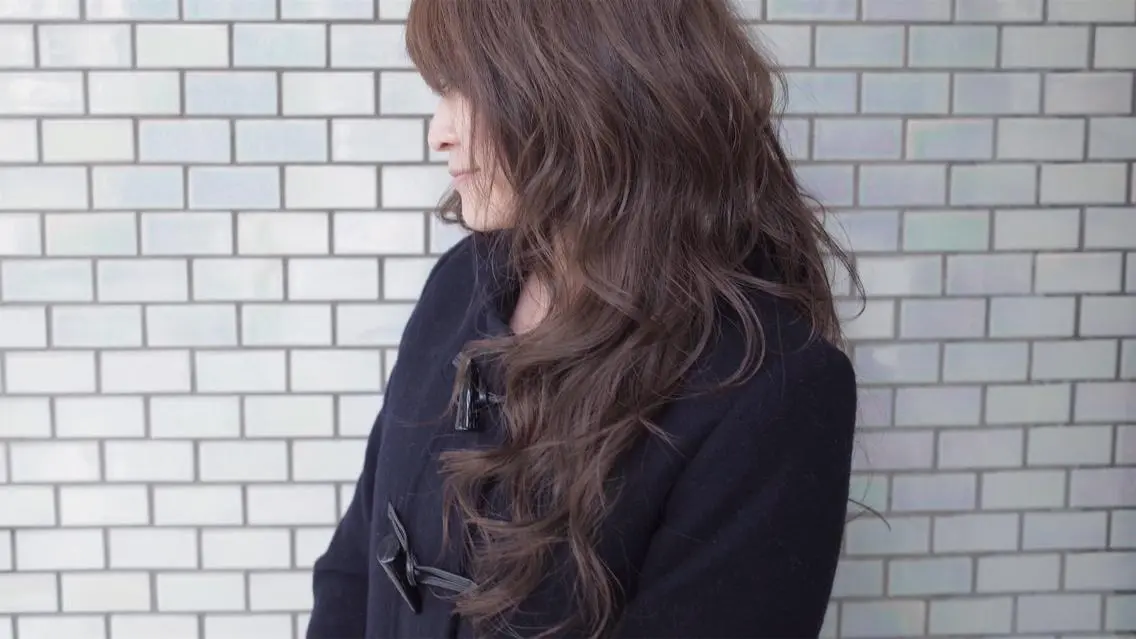ロング カラー パーマ グレージュ 当日予約🆗✂︎ ウエモト タクのヘアスタイル