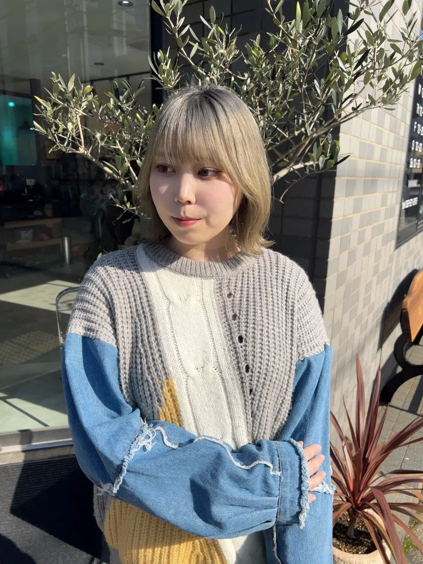 ミディアム カラー レイヤーカット カット ヘアカラー トリートメント (h)wim ウィムのヘアスタイル