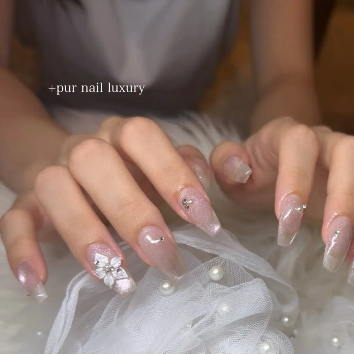 ネイル ハンドネイル +pur nail luxury店のネイルデザイン