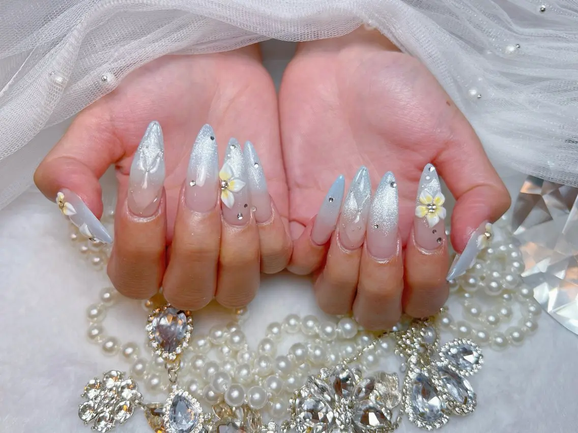 ネイル アートネイル オーロラネイル チークネイル 長さ出し フットネイル Miya _nailのネイルデザイン
