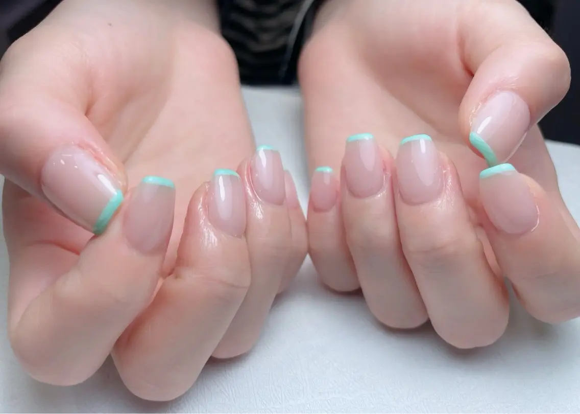ネイル アートネイル 長さ出し フレンチネイル ジェルネイル ガーリー 中野駅から2分 MEO NAILのネイルデザイン