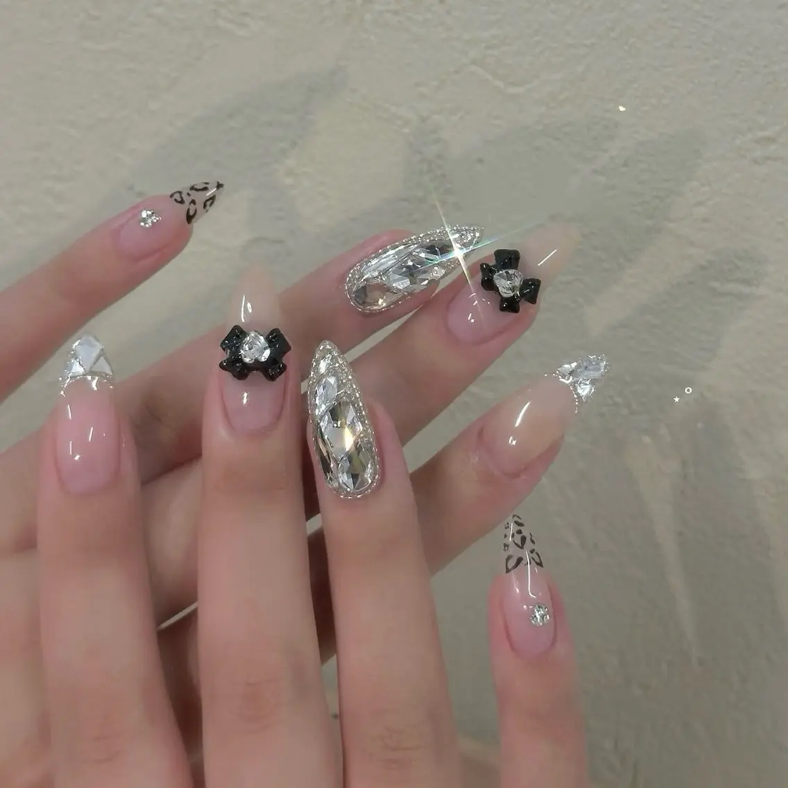 ネイル ハンドネイル LANA NAILのネイルデザイン