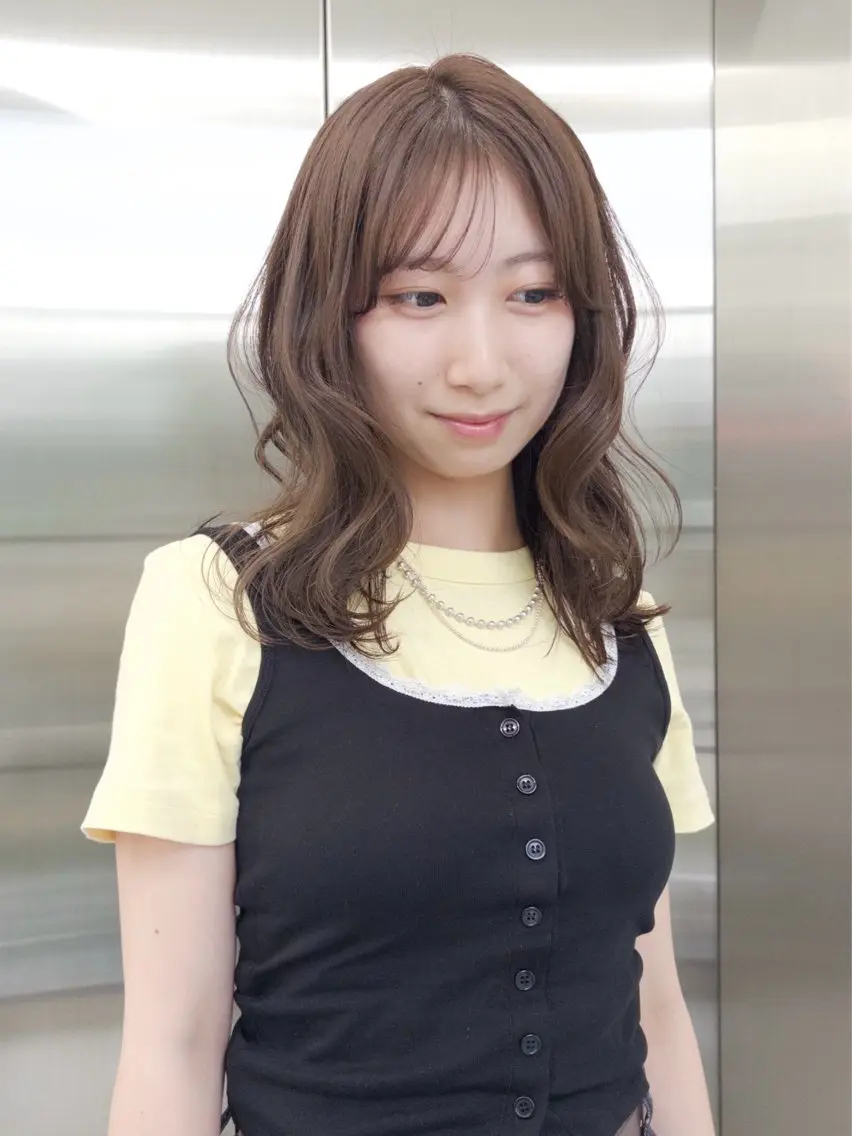 カラー 野内 柚那のヘアスタイル