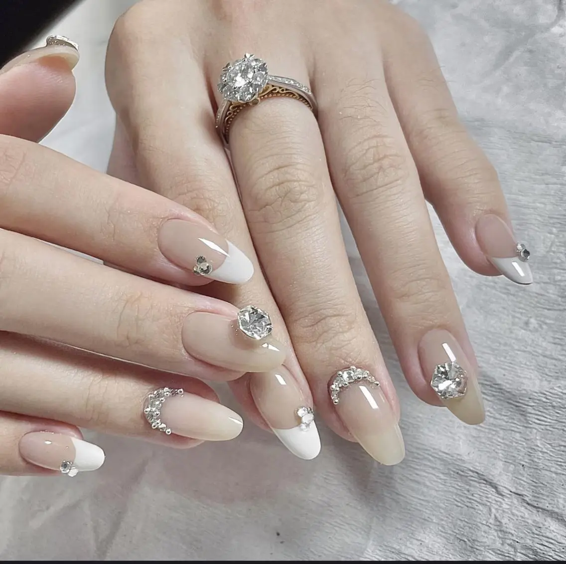 ネイル ハンドネイル エリ🫧 nail池袋東口のネイルデザイン