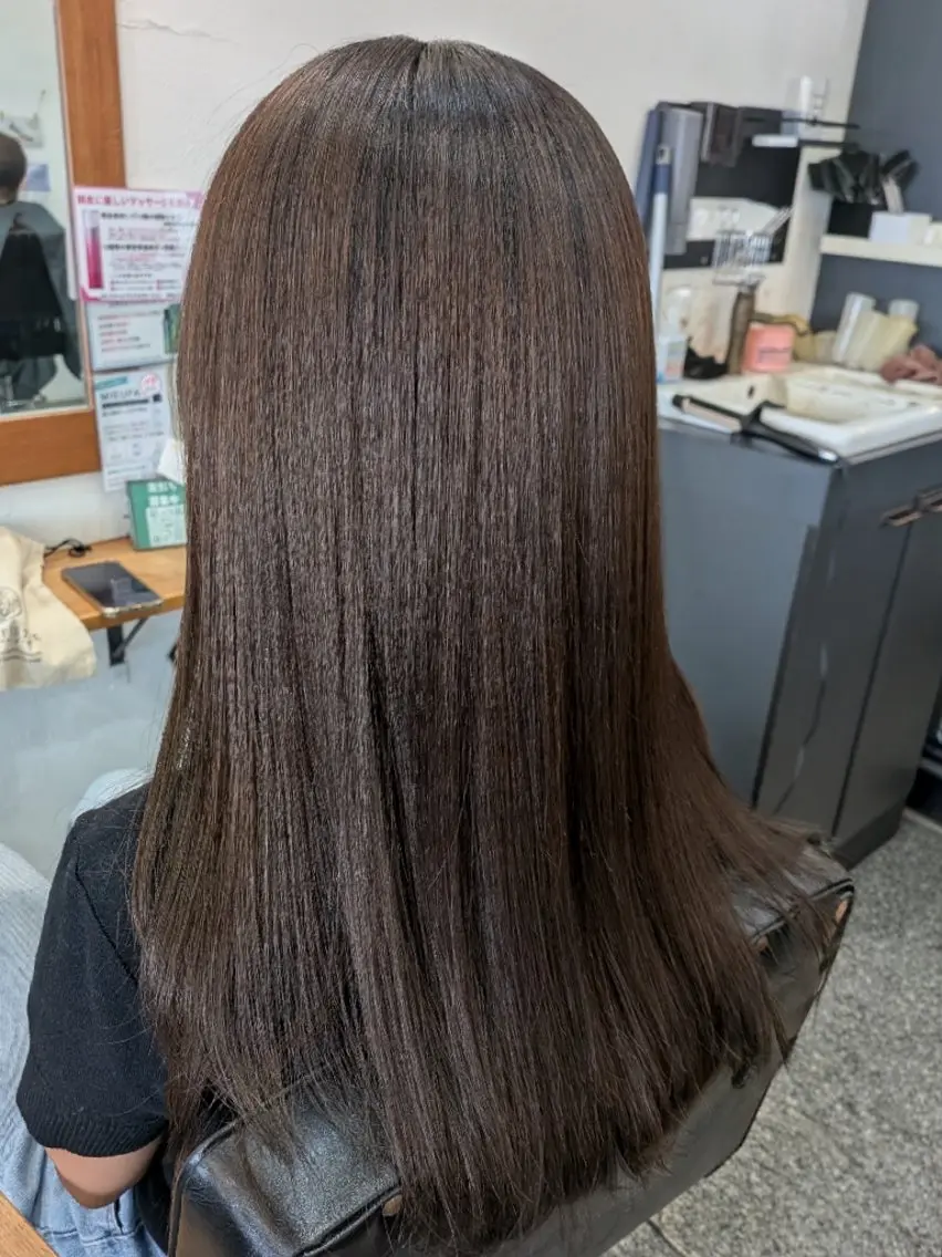 ロング 顔周りカット 髪質改善 レイヤーカット トリートメント ママ美容師👶 髪質改善✨️木村倫子のヘアスタイル