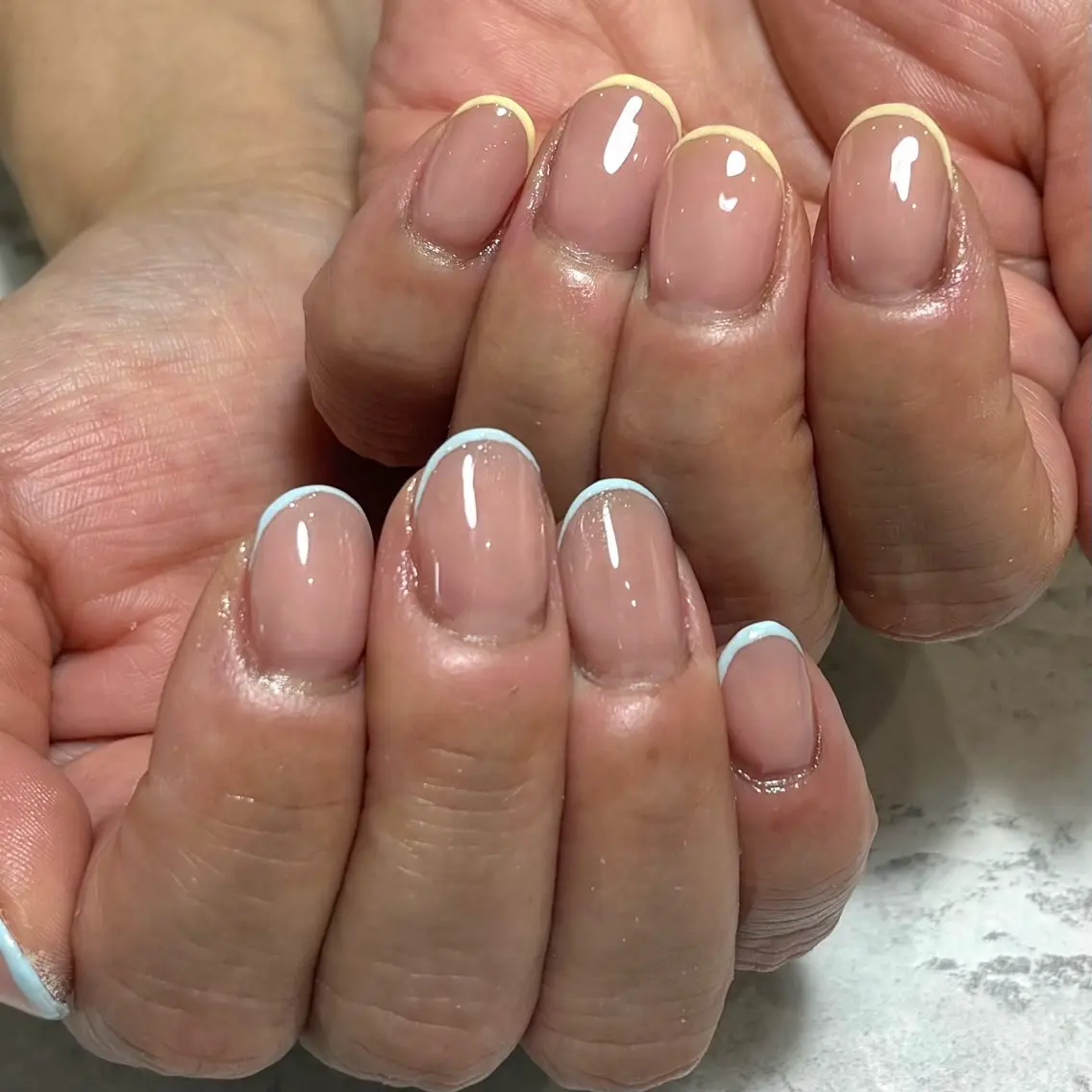 【大流行💗】オフ有無OK!💅韓国ジェル🤍カラーライン入りワンカラーの写真