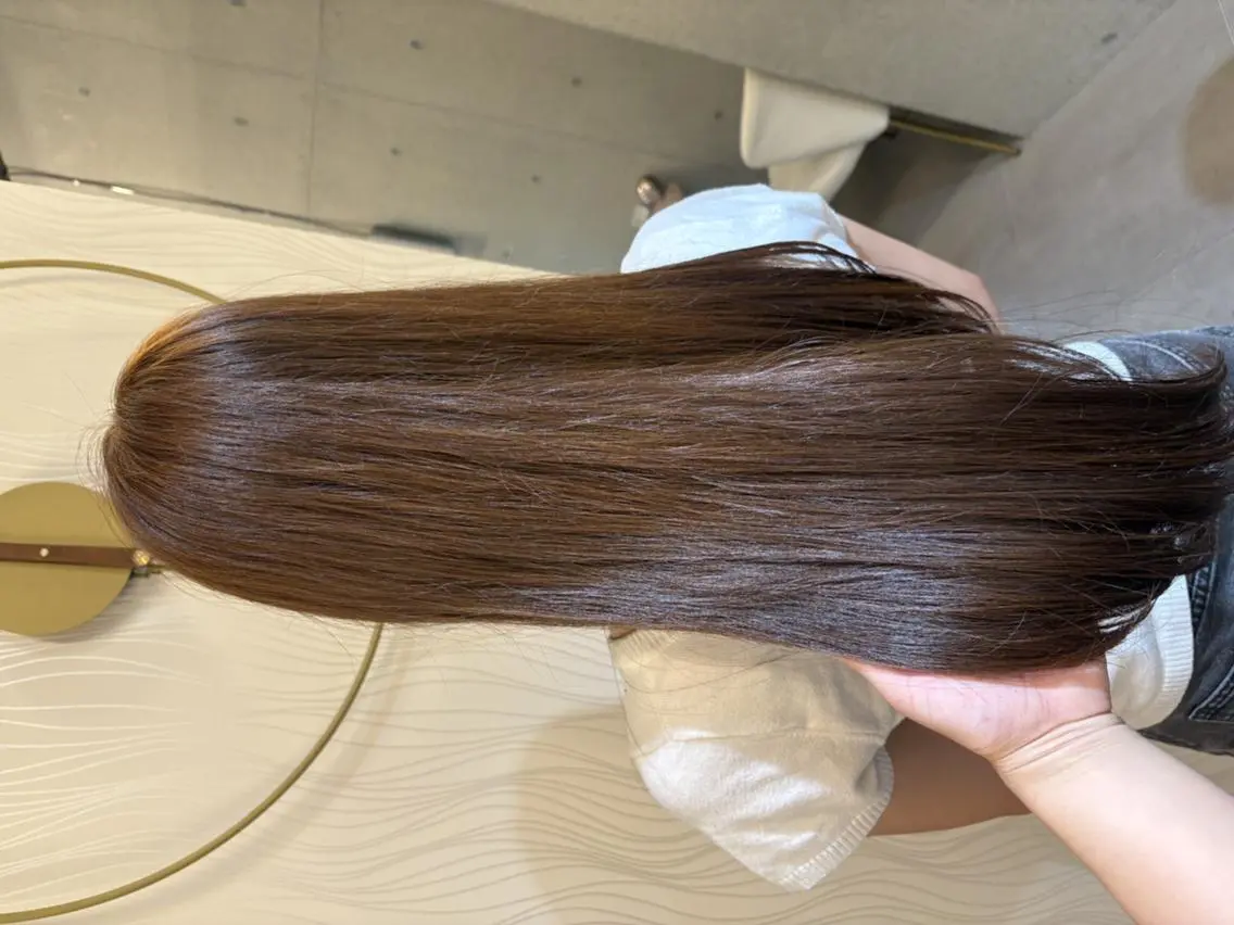 ロング カラー ブラウンカラー ナチュラルブラウン ヘアカラー トリートメント ルミエール ブリーチ/ハイトーンのヘアスタイル