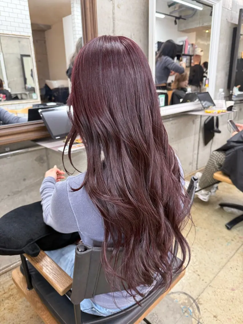 ロング カラー ブラウンカラー ピンクカラー ピンクブラウン カット ヘアカラー トリートメント 吉川 慶斗のヘアスタイル