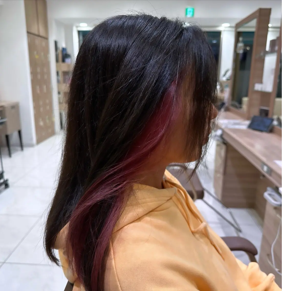 ロング カラー ヘアカラー 小平 悠人のヘアスタイル