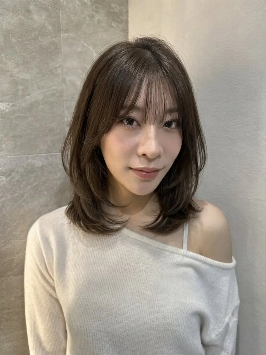 ミディアム カラー ミディアムレイヤー ベージュカラー 透明感カラー オリーブベージュ レイヤーカット カット ヘアカラー ✨縮毛矯正/透明感 カラー/芦川優磨のヘアスタイル