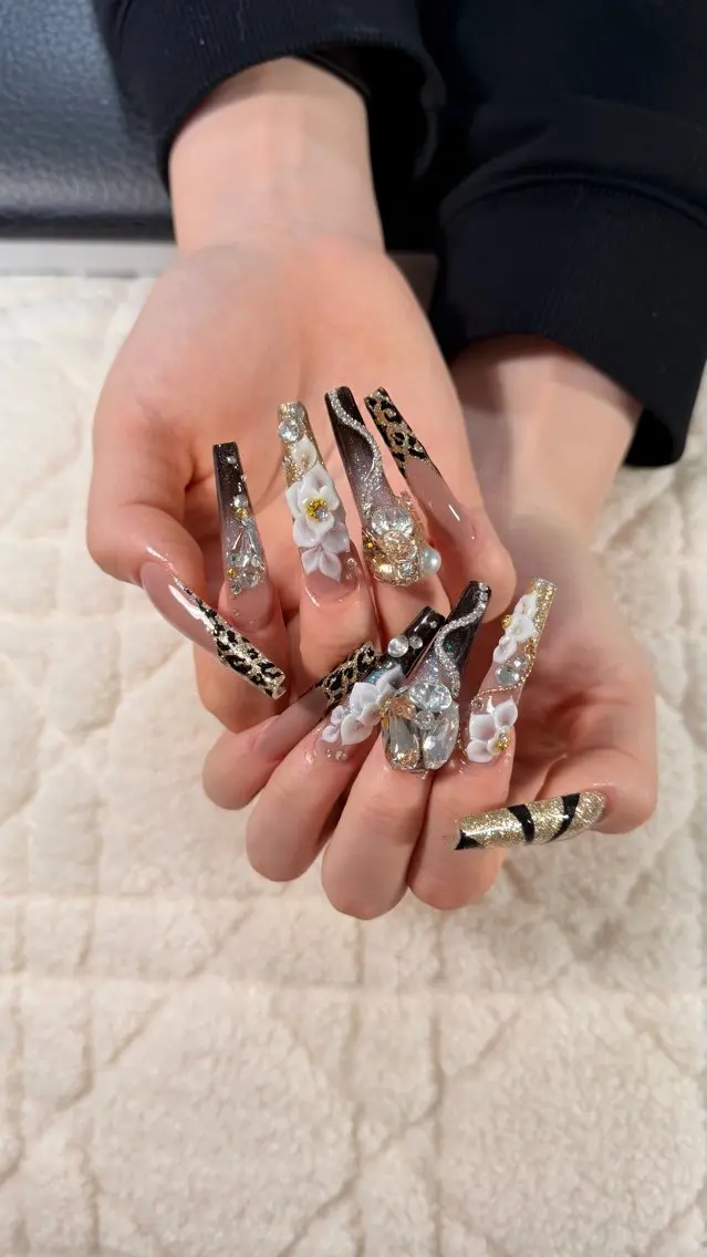 ネイル 成人式 ロングネイル . MAKI NAILのネイルデザイン