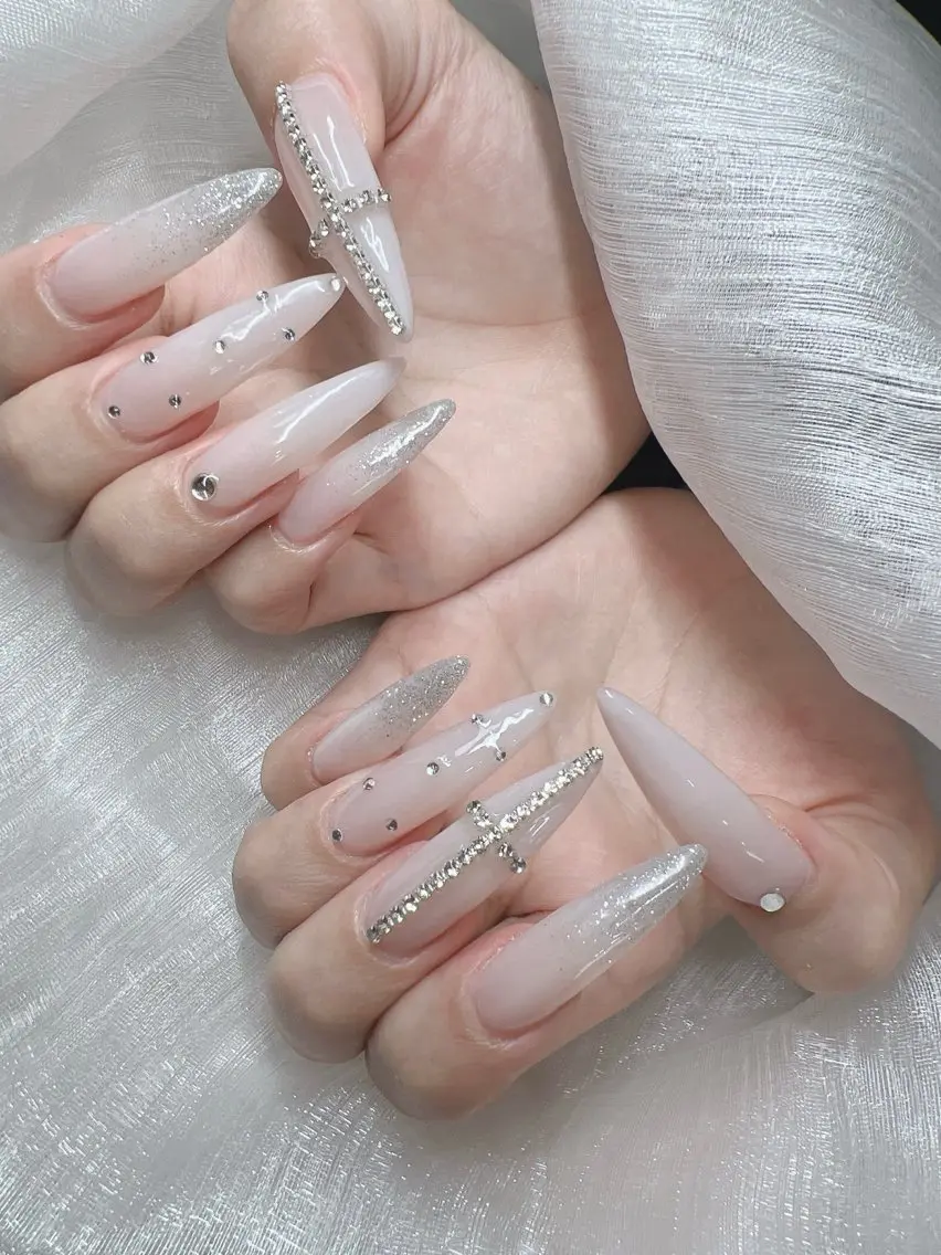ネイル ハンドネイル Lee Nails チップ長さだし専門店のネイルデザイン