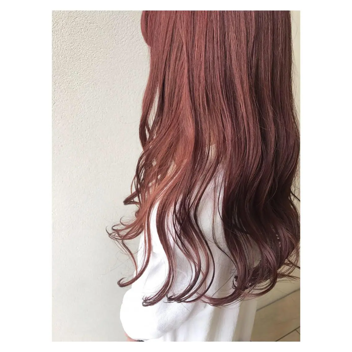 ロング ホカリ ツカサのヘアスタイル