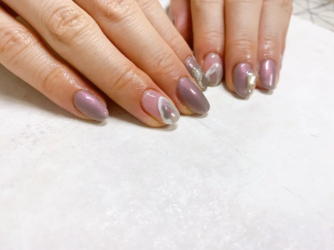 ネイル オーロラネイル フラワーネイル フットネイル フレンチネイル ジェルネイル ハンドネイル mogunail &blowのネイルデザイン