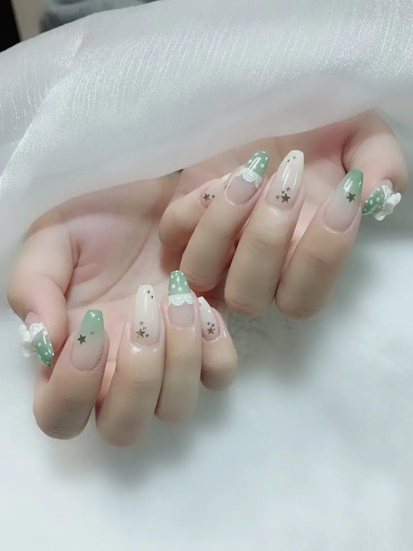 ネイル Amina nail salonのネイルデザイン
