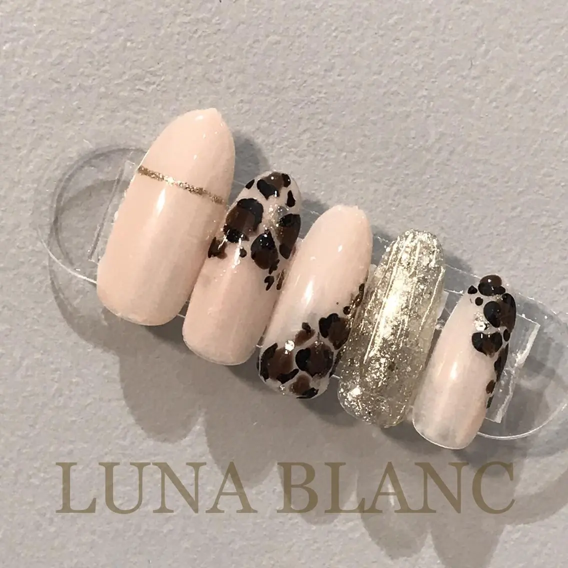 ミディアム ハンドネイル nail LUNA BLANCのネイルデザイン