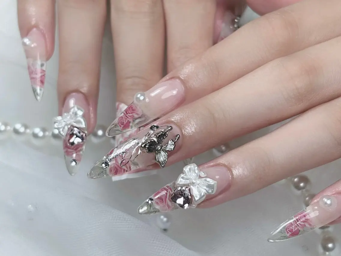ネイル 長さ出し キラキラネイル 韓国ネイル ロングネイル 夏ネイル ハンドネイル Sully Nail Labのネイルデザイン