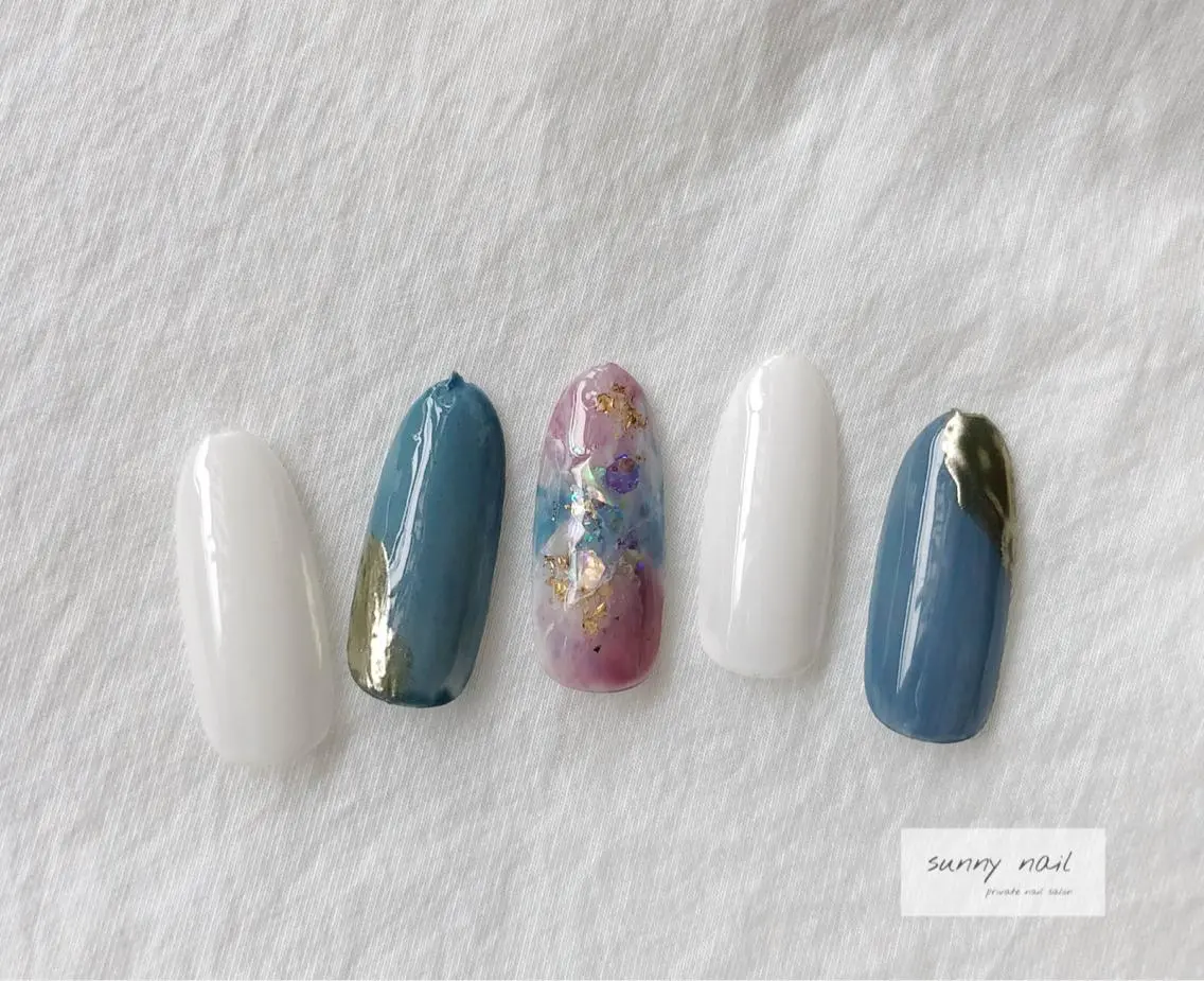 ネイル カジュアル ジェルネイル 水色 ニュアンスネイル パラジェル sunny nailのネイルデザイン