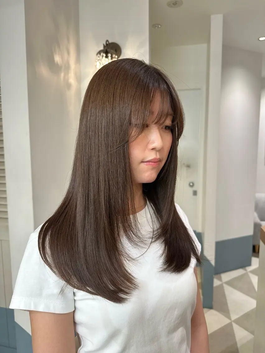 ロング カラー ヘアカラー トリートメント 安丸 結夏のヘアスタイル