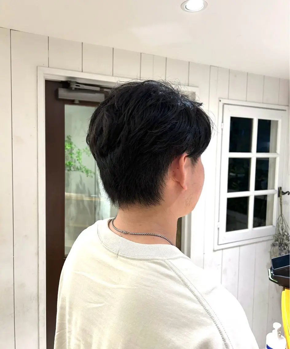 メンズ マッシュ カット yusa🌿‬レイヤ ー/赤みなしカラーのヘアスタイル