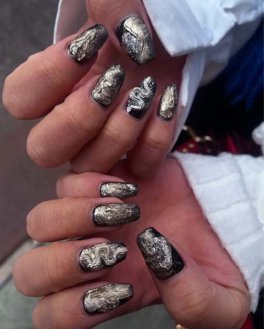 ネイル ハンドネイル CRAZY NAILのネイルデザイン