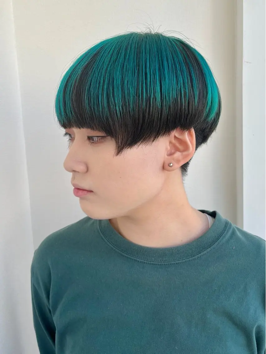 ショート カラー ショートヘア ヘアカラー 派手髪デザインカラー ヒロカのヘアスタイル