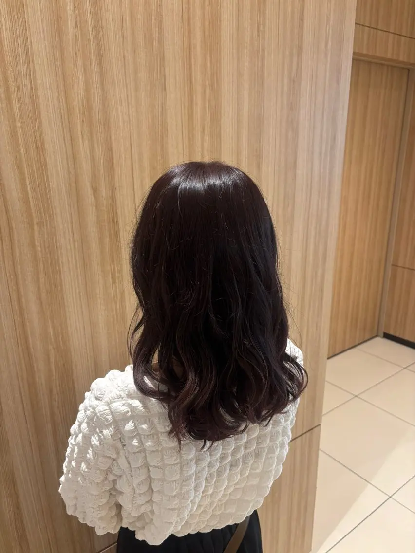 セミロング カラー 伊藤 あいのヘアスタイル