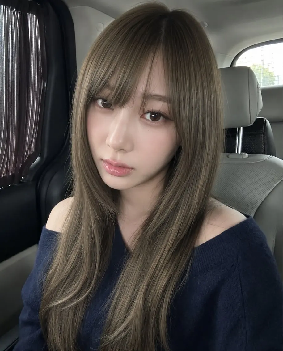 カラー 透明感カラー🫧 EMAのヘアスタイル