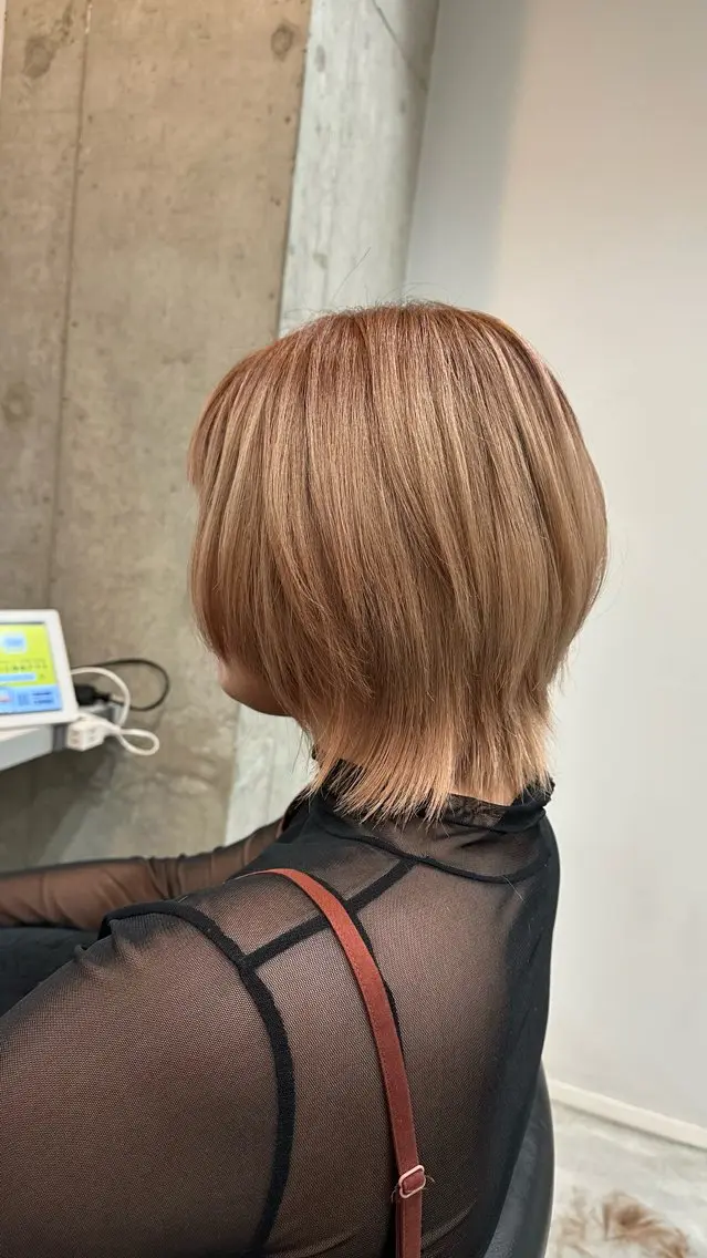 ミディアム 🦋ハイトーン🦋/ かのんのヘアスタイル