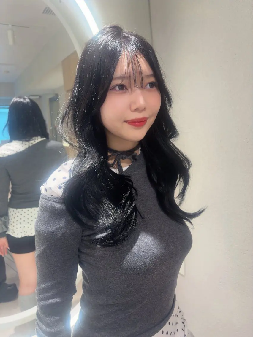 ロング ami omochaのヘアスタイル