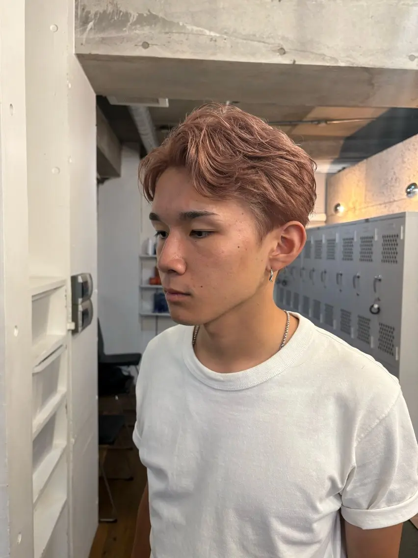 カラー メンズ グレージュ ピンクカラー 韓国風シャドウパーマ /特化廣田歩のヘアスタイル