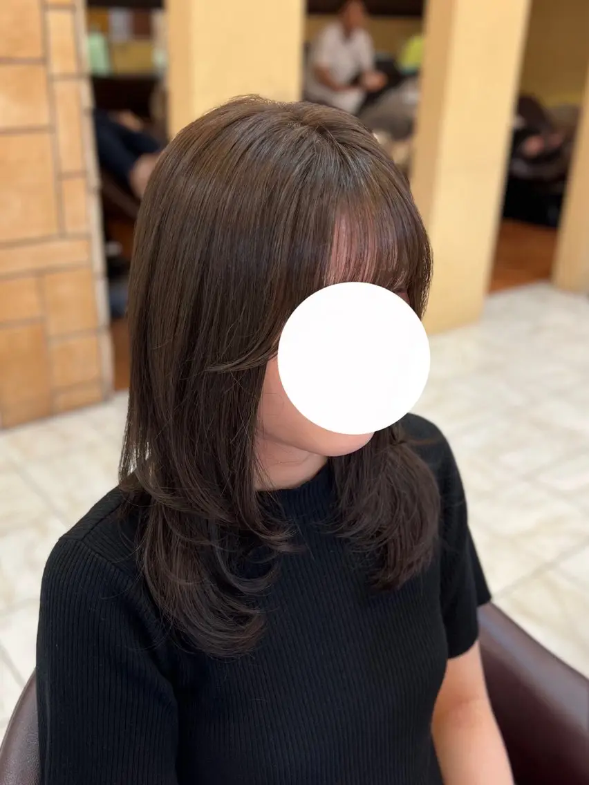 ロング カラー ブラウンカラー オリーブブラウン レイヤーカット Luana .Rioneのマツエク・マツパデザイン