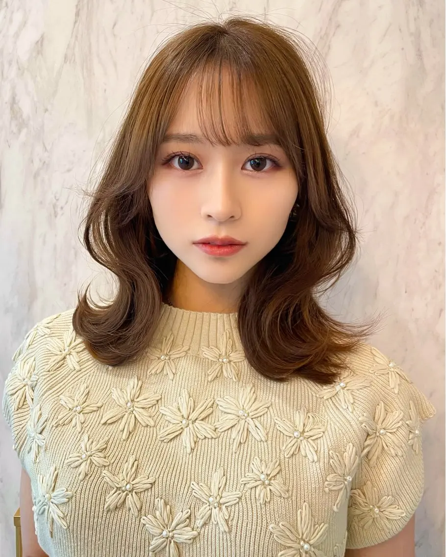 ミディアム くびれヘア 韓国風ヘア レイヤーカット 似合わせカット カット ヘアカラー トリートメント 上品ヘア🤍顔周り/ レイヤー✨/林遼一郎のヘアスタイル