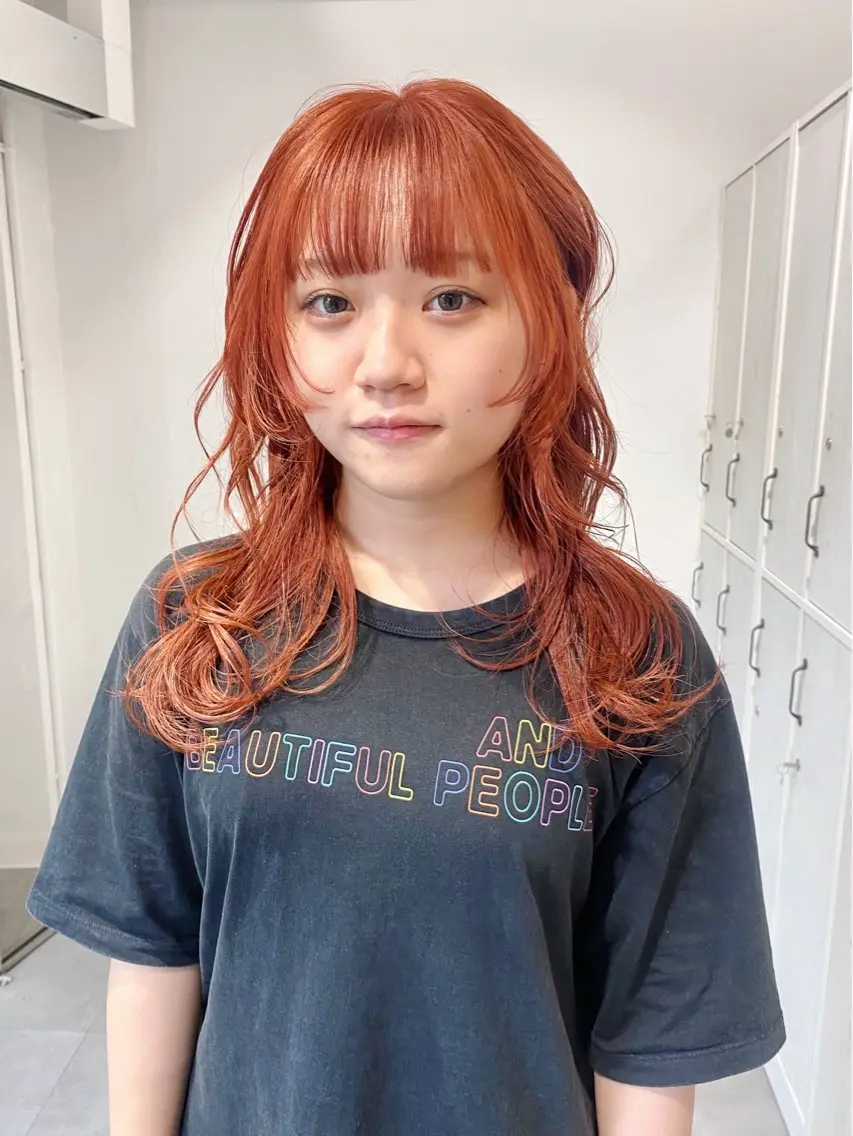 セミロング サトウ ナナのヘアスタイル