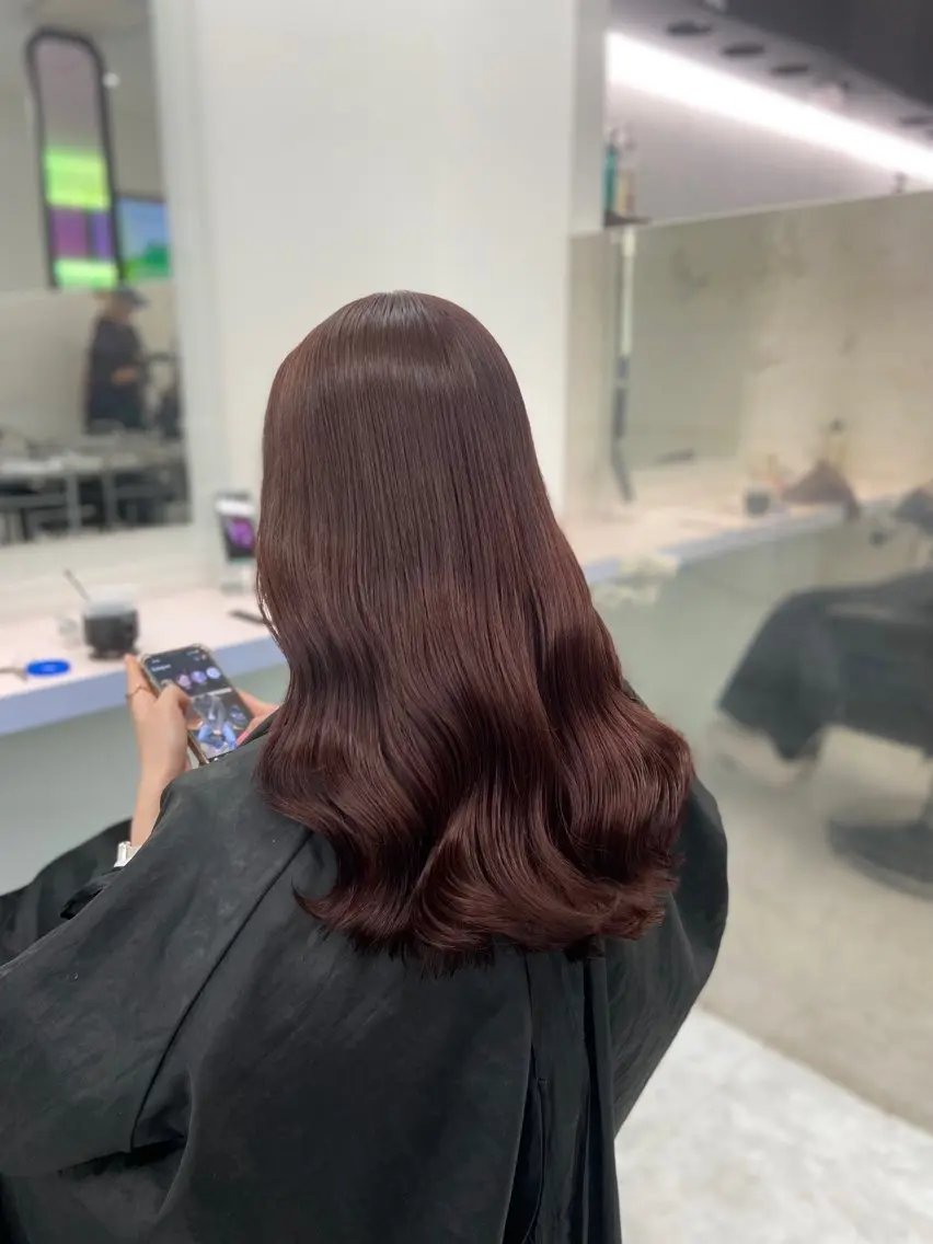 ロング カラー ヘアアレンジ カット ヘアカラー トリートメント ヘアセット レイヤー×透明感カラ ーHAYATOのヘアスタイル