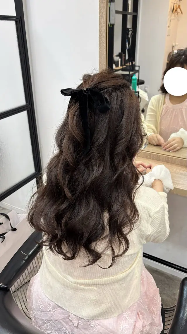 ロング ヘアアレンジ 大阪／ハイトーン ／アレンジ／りなのヘアスタイル