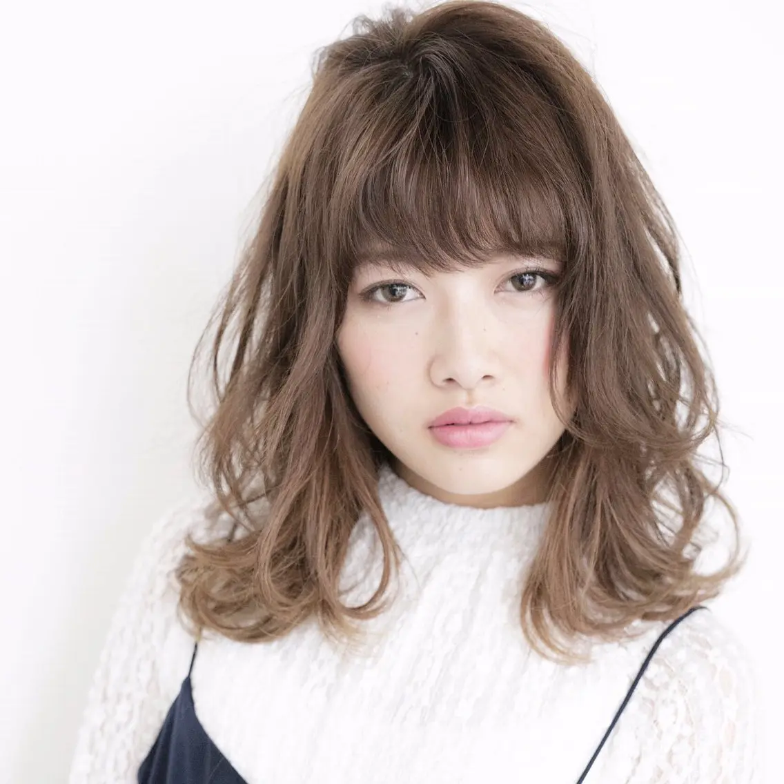 ミディアム ハイライト 髪質改善 小顔カット Endearing 銀座/レイヤーカットのヘアスタイル