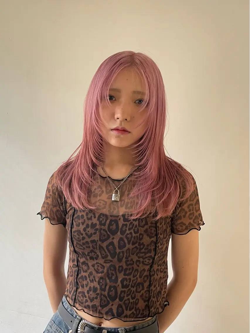 セミロング レイヤーカット HITOMI 福岡パーマのヘアスタイル