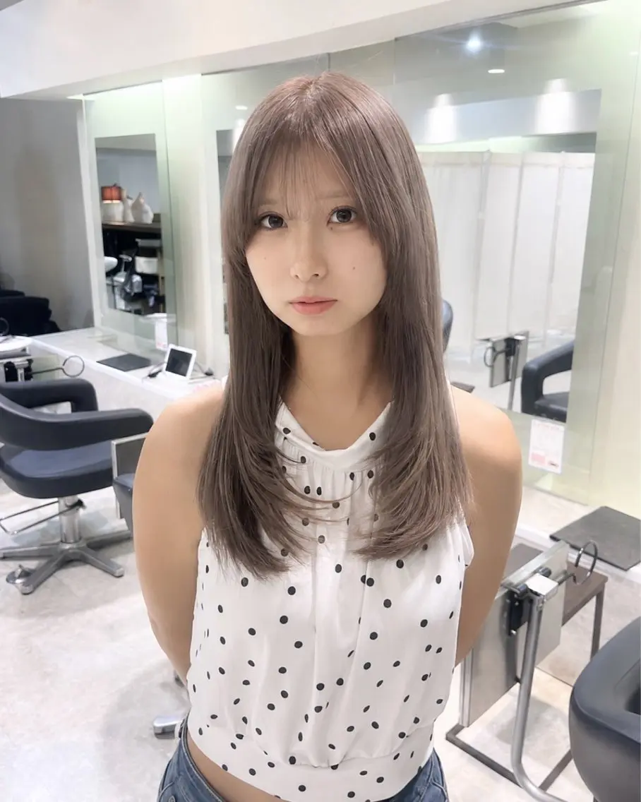 ロング カラー 中川 奈々実のヘアスタイル