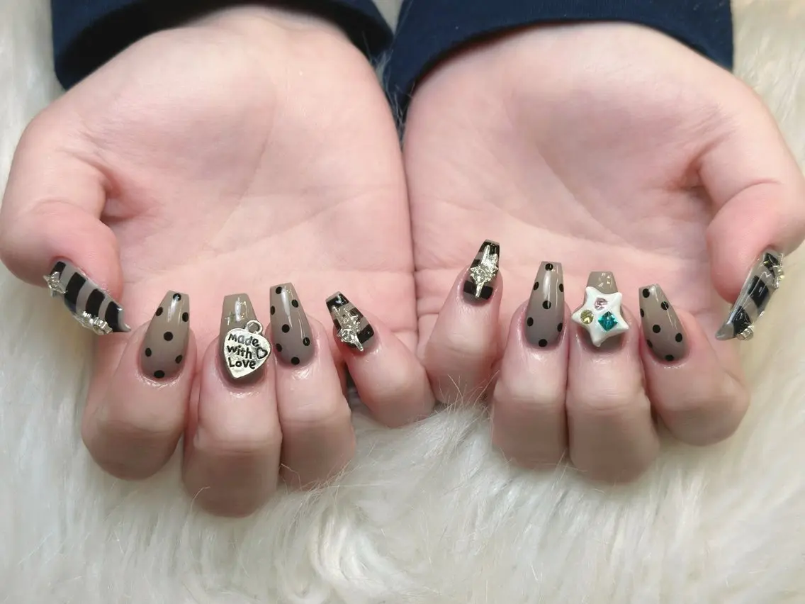 ネイル アートネイル 成人式 ジェルネイル ニュアンスネイル 夏ネイル NIE NAIL Luxeのネイルデザイン