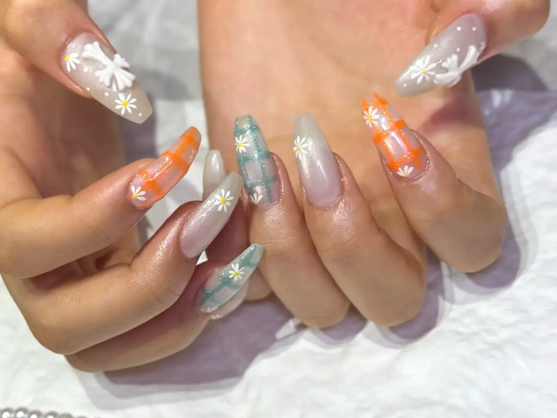 ネイル ホワイト ハンドネイル Mnailsalon フィルイン対応サロンのネイルデザイン