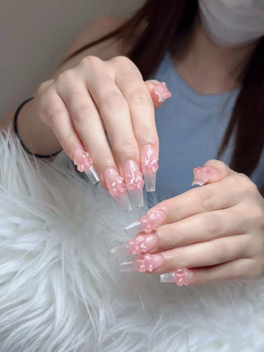 ネイル チークネイル フレンチネイル キラキラネイル 韓国ネイル マグネットネイル ハンドネイル Chibi h.babynailのネイルデザイン