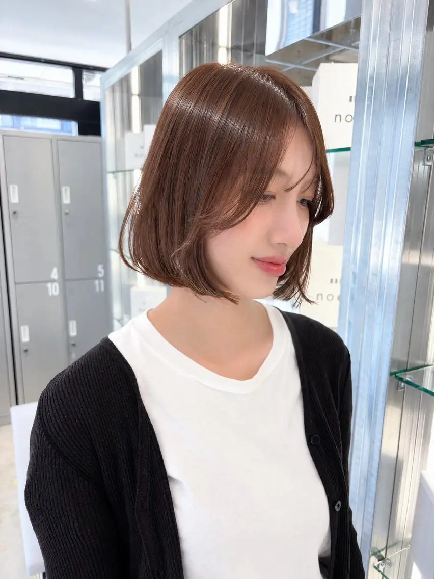 ショート カラー カット ヘアカラー トリートメント レイヤーカット🪽 Natsuki🤍のヘアスタイル
