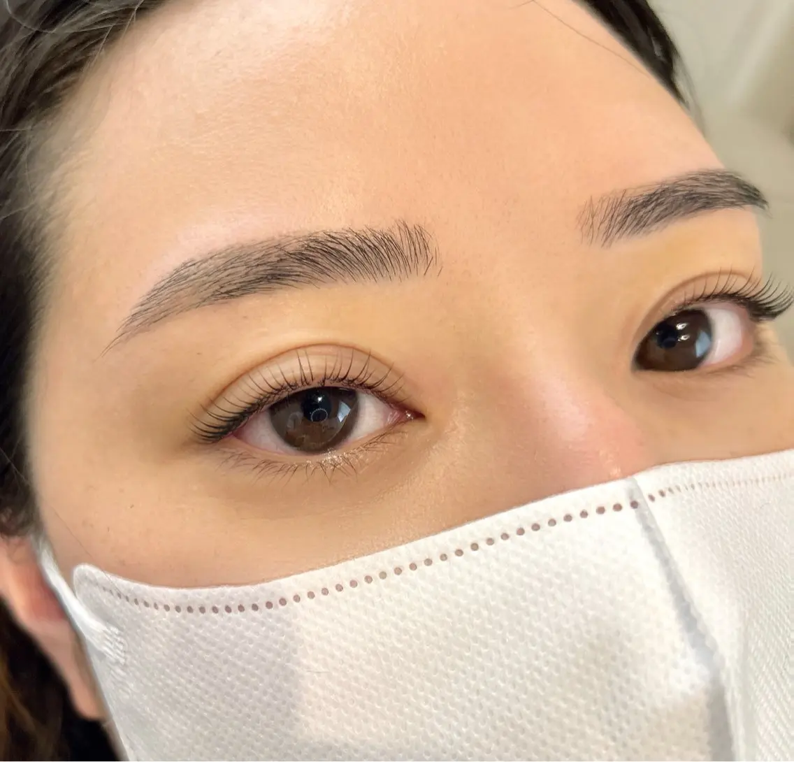 アイブロウ 豊崎 里奈のマツエク・マツパデザイン