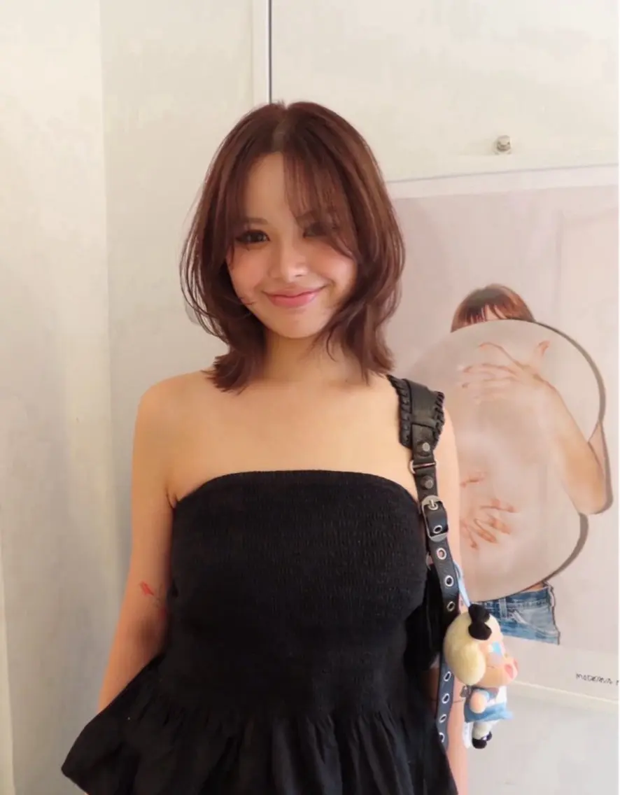 ミディアム rizu🐩 透明感カラーのヘアスタイル