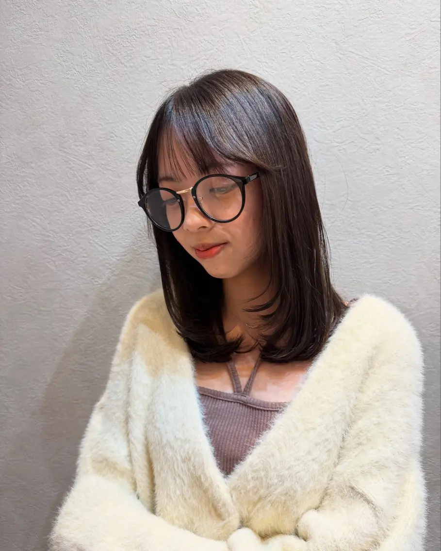 ミディアム カラー アディクシーカラー 透明感カラー 似合わせカット カット ヘアカラー newi まーぼーのヘアスタイル