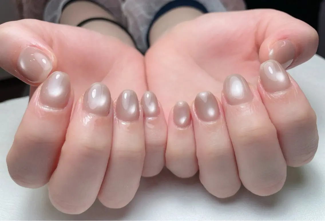 ネイル アートネイル オーロラネイル ブラウン チークネイル 成人式 中野駅から2分 MEO NAILのネイルデザイン