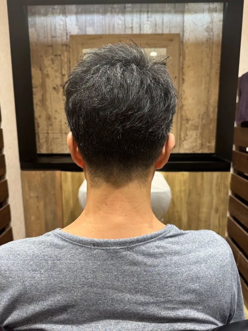 ミディアム メンズ ツーブロック 刈り上げ 💈Hisa ／ 理容師💈のヘアスタイル