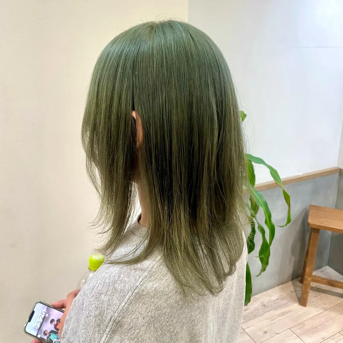 セミロング カラー 後藤 舞衣のヘアスタイル
