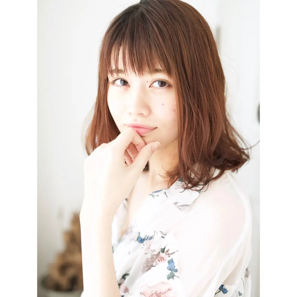 ミディアム カラー fio マナミのヘアスタイル